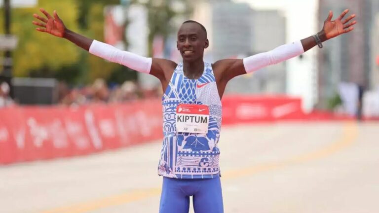 Kelvin Kiptum Dies: ఘోర రోడ్డు ప్రమాదం.. మారథాన్‌ అథ్లెట్‌ కెల్విన్‌ కిప్టుమ్‌ మృతి!