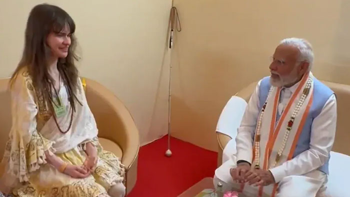 Narendra Modi: దరువేసిన ప్రధాని మోడీ.. ఎందుకో తెలుసా..?