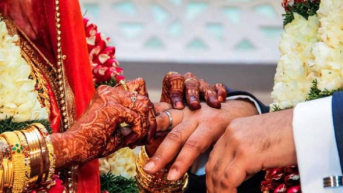 Law Commission: ఎన్ఆర్ఐలు, ఓసీఐలు భారతీయులను వివాహం చేసుకోవడంలో “ఆందోళనకర ధోరణి”..