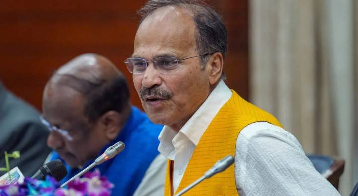 Adhir Ranjan Chowdhury : కాంగ్రెస్‌లో మరో వికెట్ పడే అవకాశం.. అధీర్ రంజన్ బీజేపీలోకి వచ్చే ఛాన్స్ ?