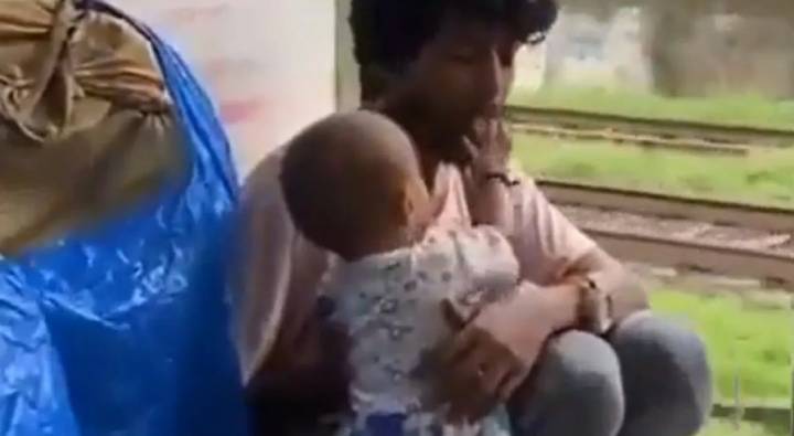 Heart Touching Video : తండ్రీ కూతుళ్ల ఈ వీడియో చూస్తే కంట కన్నీరు రాక తప్పదు