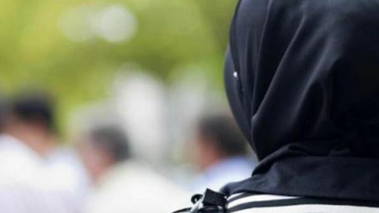 Karnataka: ఇద్దరు పిల్లలు.. కట్ చేస్తే హిజ్రాగా మారాడు! విషయం తెలిసి మూర్ఛపోయిన భార్య