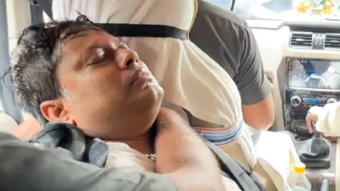 Sandeshkhali: సందేశ్‌ఖాలీ ఉద్రిక్తం.. పోలీసు ఘర్షణలో బీజేపీ చీఫ్‌కి గాయాలు..