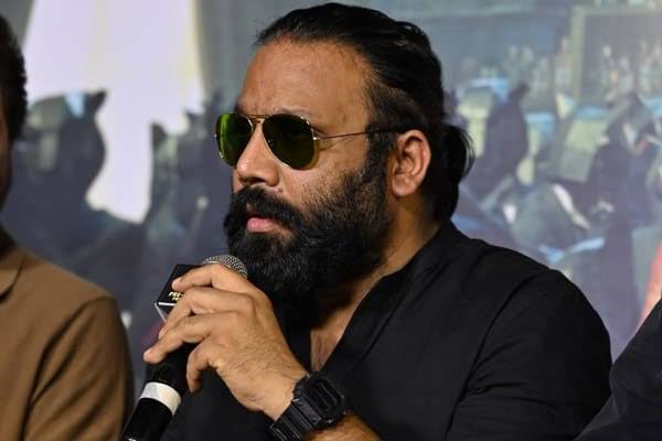 Sandeep Reddy Vanga : ఒకవేళ వాళ్ళు నన్ను ఆపితే హాలీవుడ్ కి వెళ్ళిపోతా..