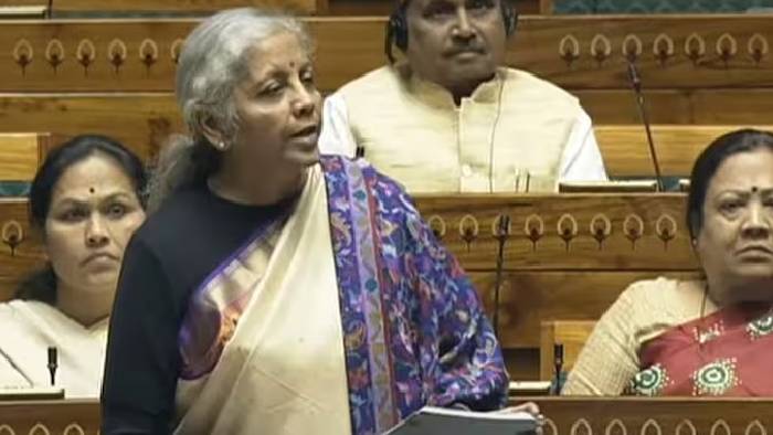 White Paper on Economy: యూపీఏ వైఫల్యాలపై పార్లమెంట్‌లో “శ్వేతపత్రం” ప్రవేశపెట్టిన నిర్మలా సీతారామన్..