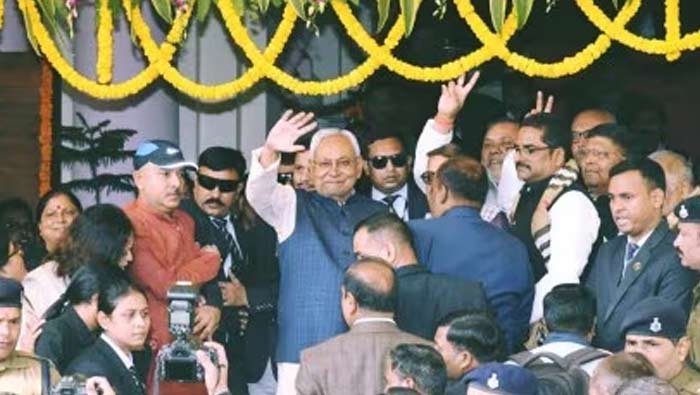 Bihar Floor Test: బీహార్ లో బలపరీక్షకు ముందు ఇద్దరు ఎమ్మెల్యేలు మిస్సింగ్.. టెన్షన్ లో నితీశ్