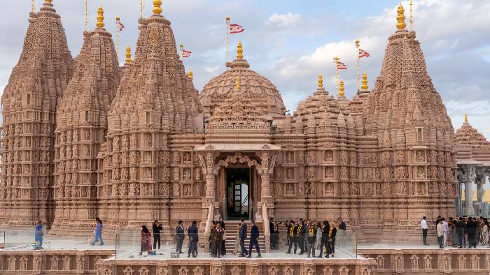 BAPS Hindu Mandir: యూఏఈలో అతిపెద్ద హిందూ దేవాలయం.. అబుదాబి మందిరం విశేషాలు ఇవే..