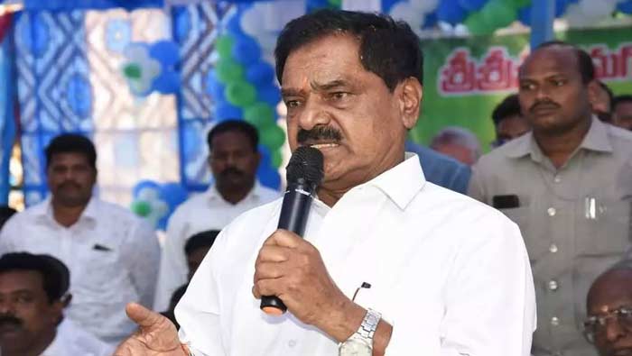 Narayanaswamy: జగన్ ను దించాలని అన్ని పార్టీలు కలిసి పోరాటం చేస్తున్నారు..