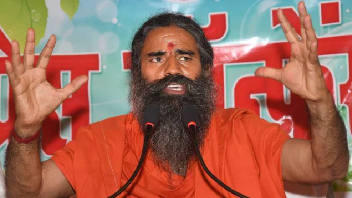 Patanjali: “ప్రజల్ని తప్పుదోవ పట్టించే ప్రకటనలు ఆపేయండి”.. పతంజలి కేసులో సుప్రీంకోర్టు ఆగ్రహం..