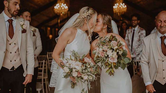 Same Gender Marriage: స్వలింగ పౌర వివాహాలకు గ్రీస్ గ్రీన్ సిగ్నల్..