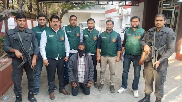 SIMI Terrorist: 22 ఏళ్లుగా పరారీలో ఉన్న సిమి టెర్రరిస్ట్ హనీఫ్ షేక్ అరెస్ట్.. ఒకే క్లూతో చిక్కాడు..