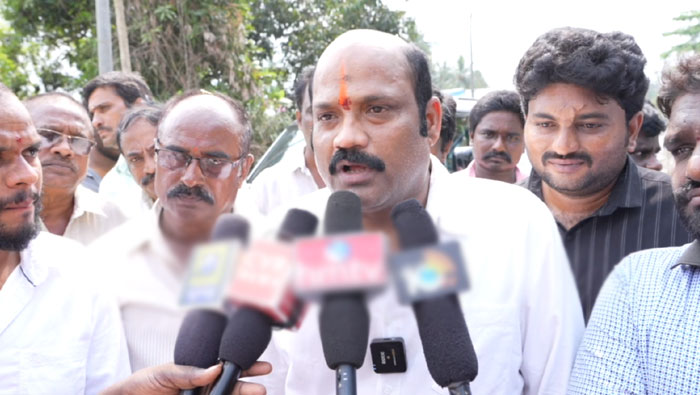 Gannavaram : గన్నవరం నియోజకవర్గ వ్యాప్తంగా హర్షాతిరేకాలు