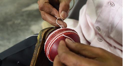 Cricket Balls Meerut: మన దేశంలో జరిగే అంతర్జాతీయ మ్యాచ్ లకు క్రికెట్ బాల్స్ ను ఎక్కడ తయారుచేస్తారో తెలుసా..?!