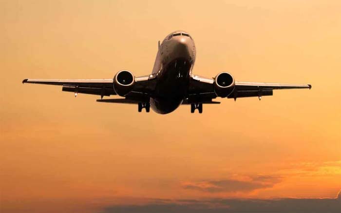 Flight Journey: ఊబకాయ మహిళలకు అవమానం.. ఫ్లైట్‌ నుంచి దించివేత!