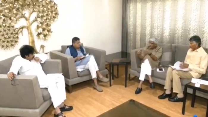 TDP – Janasena – BJP Alliance: ముగిసిన షెకావత్-చంద్రబాబు-పవన్ భేటీ.. ఎనిమిదిన్నర గంటల పాటు చర్చలు