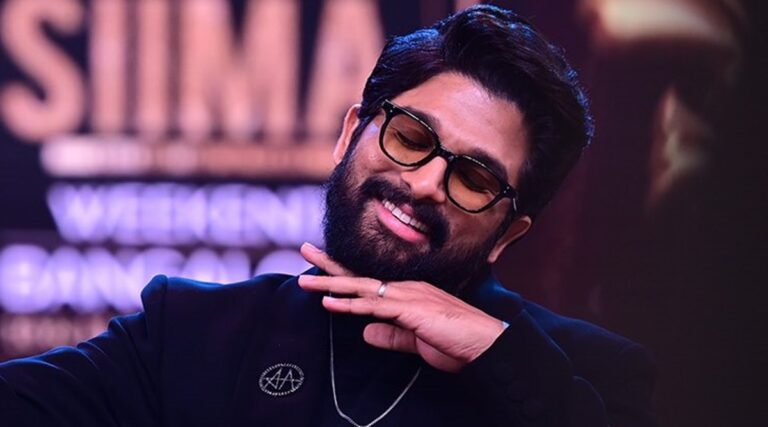 Allu Arjun Birthday: అల్లు అర్జున్ బర్త్‌డే.. పుష్పరాజ్ ఇంటిముందు భారీగా ఫాన్స్!