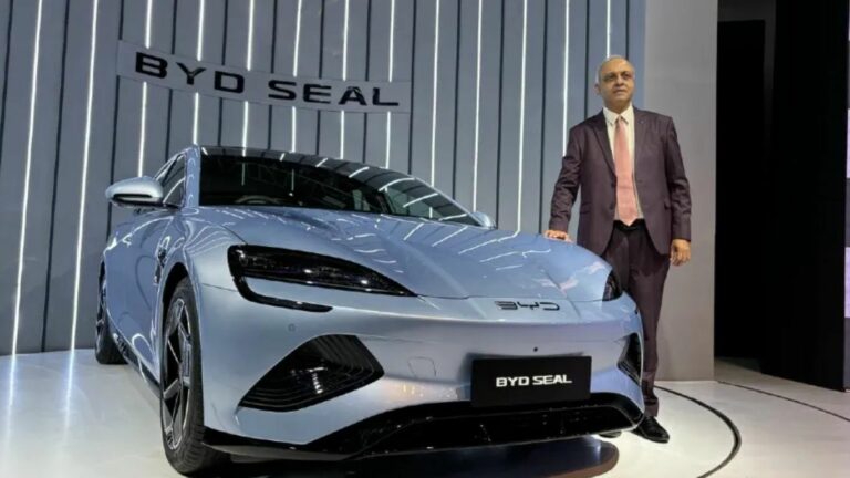BYD Seal EV Price: భారత మార్కెట్లోకి బీవైడీ సీల్‌ ఈవీ.. ఒక్కసారి ఛార్జ్‌ చేస్తే 650 కిలోమీటర్ల ప్రయాణం!