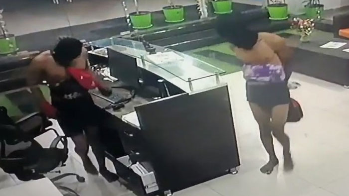 Hyderabad: మియాపూర్⁬లో చెడ్డీ గ్యాంగ్ హల్ చల్..