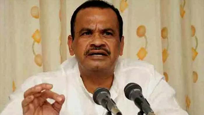 Komati Reddy: బీఆర్ఎస్‌ దుకాణం బంద్‌.. 8 మంది బీజేపీ నుంచి వస్తారు..!