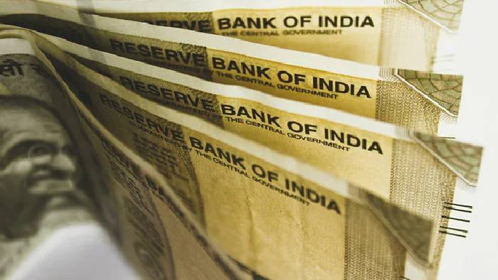 DA Hike: కేంద్ర ఉద్యోగులకు గుడ్ న్యూస్..4 శాతం డీఏ పెంపుకు క్యాబినెట్ ఆమోదం..