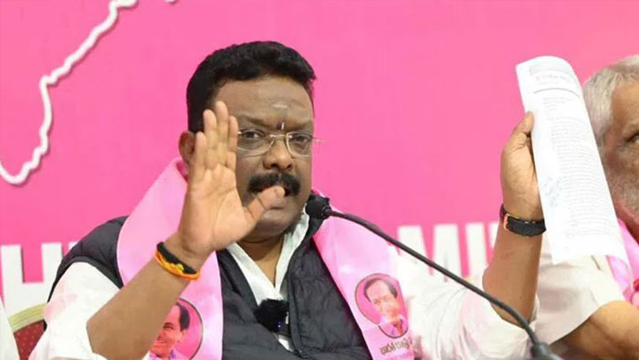 Dasoju Sravan: చెప్పేవి శ్రీరంగ నీతులు.. చేసేవి చెండాలమైన పనులు