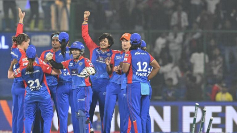 WPL 2024: ఒక పరుగు తేడాతో బెంగళూరు ఓటమి.. ప్లేఆఫ్స్‌కు ఢిల్లీ క్యాపిటల్స్‌!
