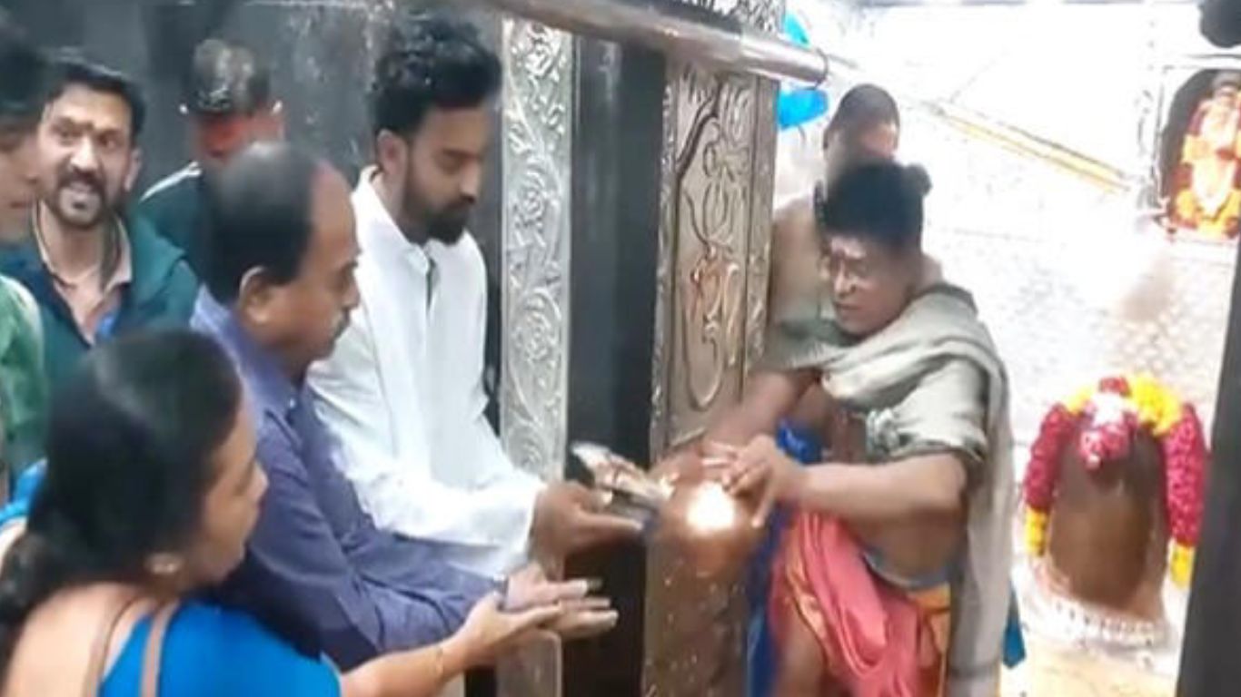 KL Rahul-IPL 2024: ఐపీఎల్ 2024కు ముందు.. కేఎల్‌ రాహుల్‌ ప్రత్యేక పూజలు!