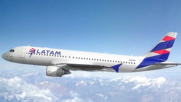 LATAM Airlines Flight: విమానంలో భారీ కుదుపులు.. 50 మందికి గాయాలు