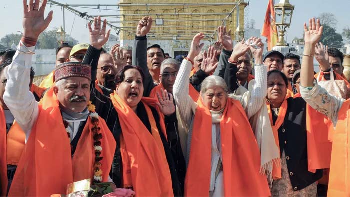 Pakistan: పాక్‌లో వైభవంగా మహాశివరాత్రి వేడుకలు.. భారత్‌  నుంచి యాత్రికులు