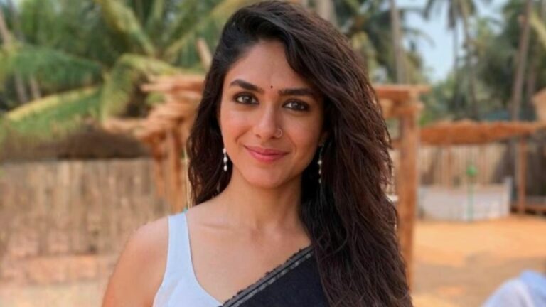Mrunal Thakur: బంపర్‌ ఆఫర్‌ కొట్టేసిన మృణాల్ ఠాకూర్.. పాన్ ఇండియా స్టార్‌కు జోడీగా!