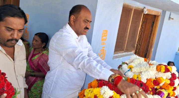 Mantralayam : కార్యకర్తల మృతి పార్టీ కి తీరని లోటు : టీడీపీ నేత పాలకుర్తి తిక్కారెడ్డి