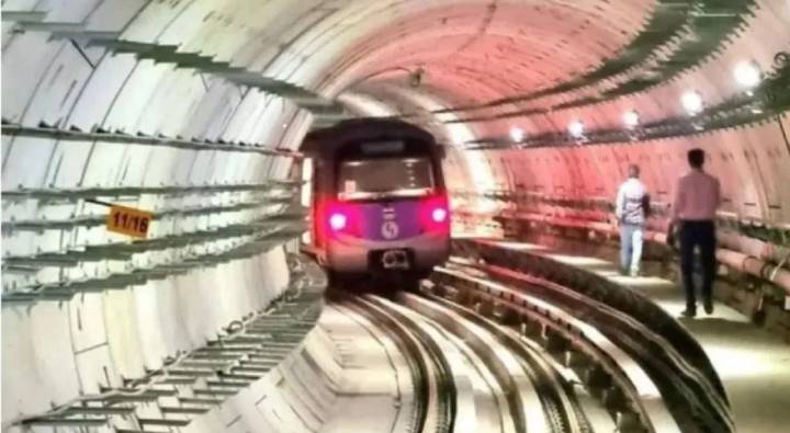 PM Modi : మార్చి 6నుంచి హుగ్లీ నదిలో పరిగెత్తనున్న కోల్‌కతా నుండి హౌరా మెట్రో.. మార్చి 6న ప్రారంభం