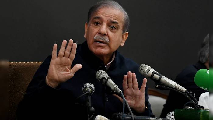 Pakistan: ‘రెడ్ కార్పెట్’లపై నిషేధం.. ఖర్చులని తగ్గించుకోవాలని పాక్ నిర్ణయం..