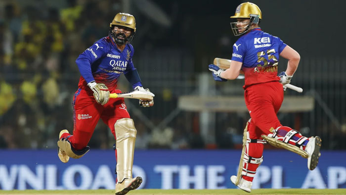 CSK vs RCB: చెలరేగిన రావత్, కార్తీక్.. చెన్నై టార్గెట్ ఎంతంటే..?