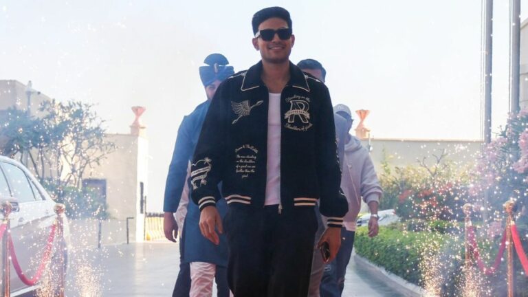 IPL 2024: గుజ‌రాత్ టైటాన్స్‌లోకి గిల్ ఎంట్రీ.. స్ట‌యిలిష్ లుక్‌లో అదిరిపోయాడుగా!