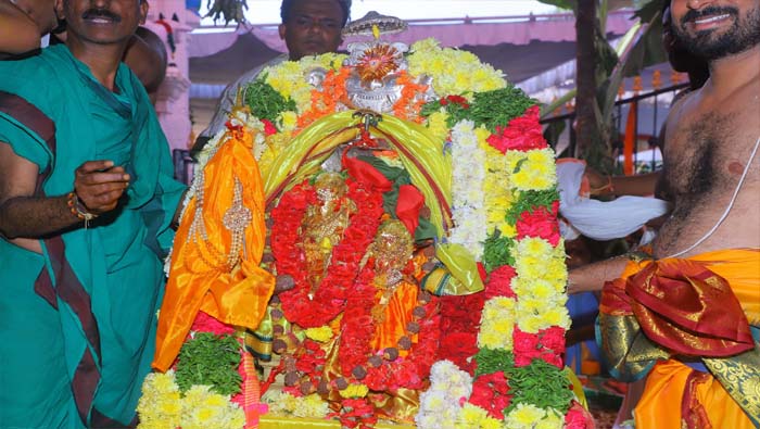 Vemulawada: రాజన్న ఆలయంలో శివకళ్యాణోత్సవాలు.. నేడు స్వామివారికి రుద్రాభిషేకం