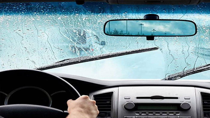 Viral News: అసలు ఎలా వస్తాయో ఇలాంటి ఆలోచనలు.. కార్ వైపర్స్ పని చేయకపోవడంతో ఆ మహిళ ఏం చేసిందంటే..?