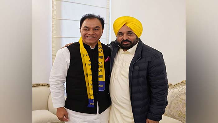 Punjab: కాంగ్రెస్‌కు మరో షాక్‌.. హస్తంను వీడి ఆప్‌లో చేరిన ఎమ్మెల్యే