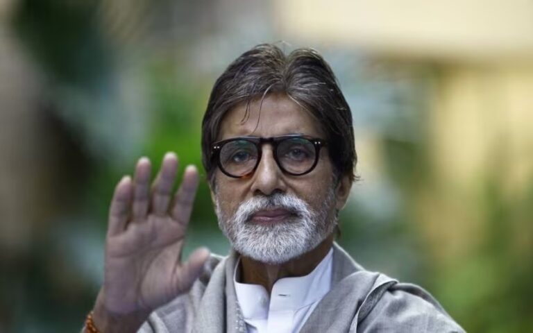 Amitabh Bachchan: అమితాబ్ కు అస్వస్థత.. ఆసుపత్రిలో చేరిక.. ఏమైందంటే?