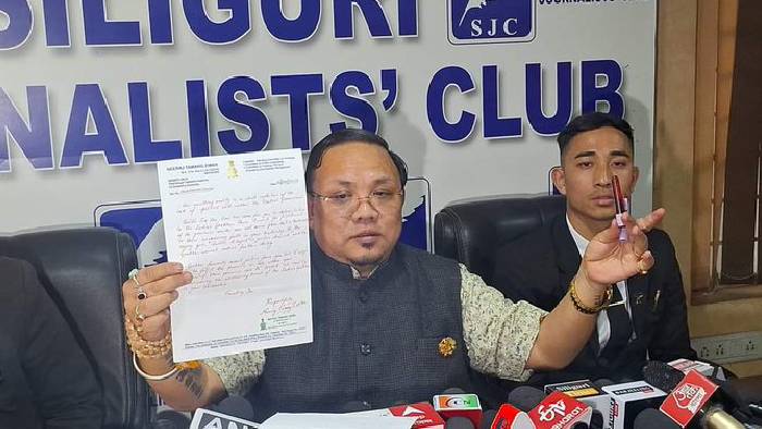 BJP MLA:  ప్రధాని మోడీకి రక్తంలో లేఖ రాసిన బీజేపీ ఎమ్మెల్యే.. కారణం ఏంటంటే..?