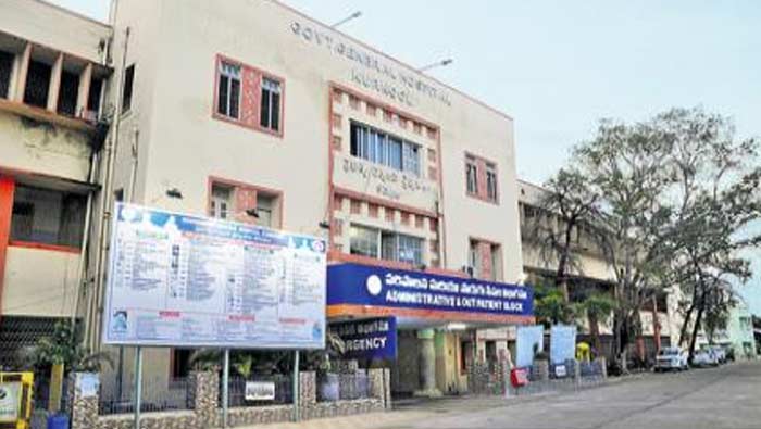Kurnool GGH: కర్నూలులో దారుణం.. ఆపరేషన్ థియేటర్‌లో మూగ, చెవిటి బాలుడు నరకయాతన..!