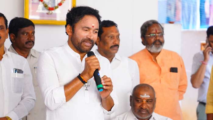 Kishan Reddy : కాంగ్రెస్ ప్రభుత్వంలో పాకిస్తాన్ వాళ్లు ఆడిందే ఆట.. పాడిందే పాట..