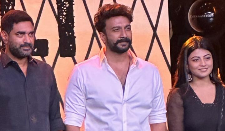 Director Krish: అరేబియా కడలి.. తండేల్ స్టోరీలా ఉంది.. పవన్ డైరెక్టర్ కాపీ కొట్టాడా.. ?