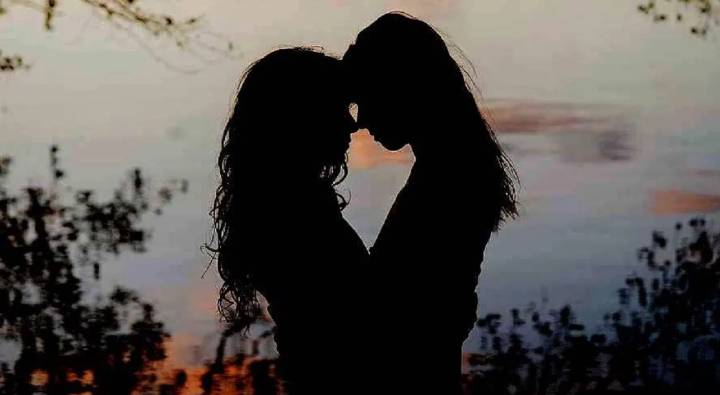 Uttarpradesh : ఇద్దరు పిల్లల తల్లితో లేచిపోయిన యువతి.. దాని కోసం తహతహలాడుతోంది