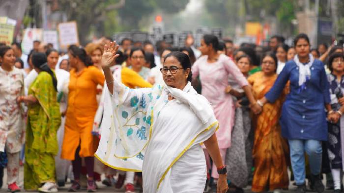 Mamata Banerjee: “మహిళలకు బెంగాల్ సురక్షిత రాష్ట్రం”.. ప్రధాని మోడీ వ్యాఖ్యలపై మమతా బెనర్జీ..