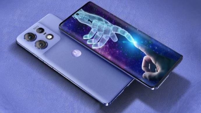 Motorola Edge 50 Pro : మార్కెట్లోకి వచ్చేస్తున్న మోటోరోలా స్మార్ట్ ఫోన్.. ధర, ఫీచర్స్?