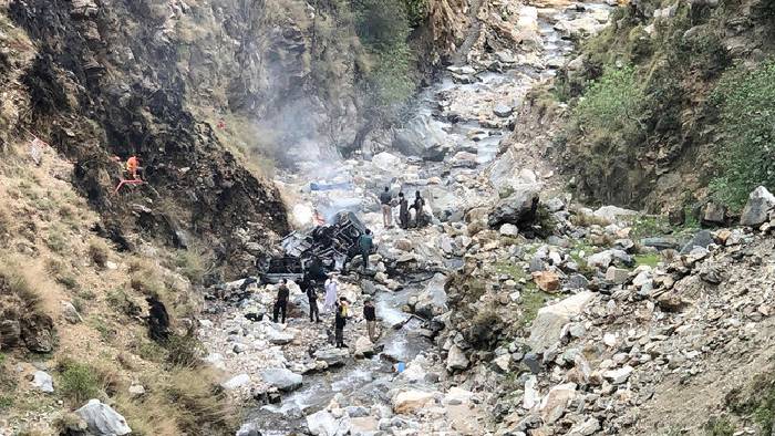 Pakistan: పాకిస్తాన్‌కి చైనా షాక్.. ఆత్మాహుతి దాడితో కీలక ప్రాజెక్టులు నిలిపివేత..