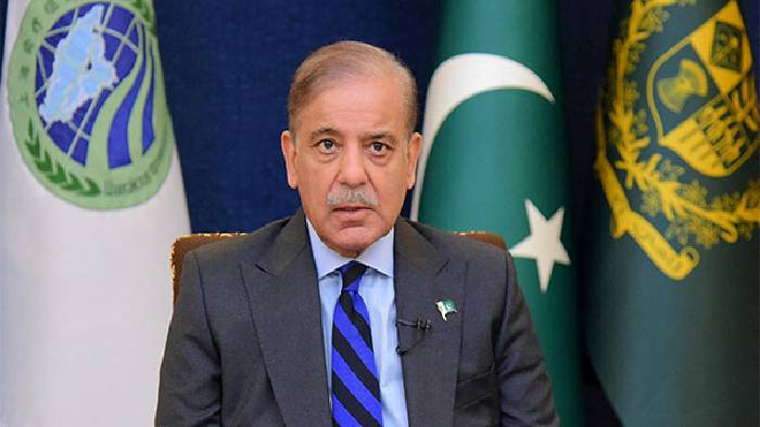 Pakistan: “పార్లమెంట్ నడపడానికి కూడా అప్పు తీసుకుంటున్నాం”.. పాకిస్తాన్ ఆర్థిక పరిస్థితిని చెప్పిన కొత్త ప్రధాని..