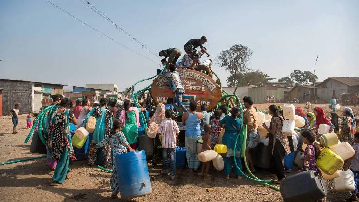 Water Crisis: బెంగళూర్ సంక్షోభం మొత్తం దేశానికి తప్పదా..? రిజర్వాయర్లలో 38 శాతం నీటి నిల్వలు..