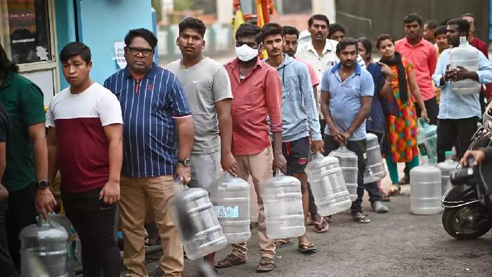 Water Crisis: ఒక్క బెంగళూర్ మాత్రమే కాదు.. హైదరాబాద్‌తో పాటు 30 నగరాలకు పొంచి ఉన్న ప్రమాదం..